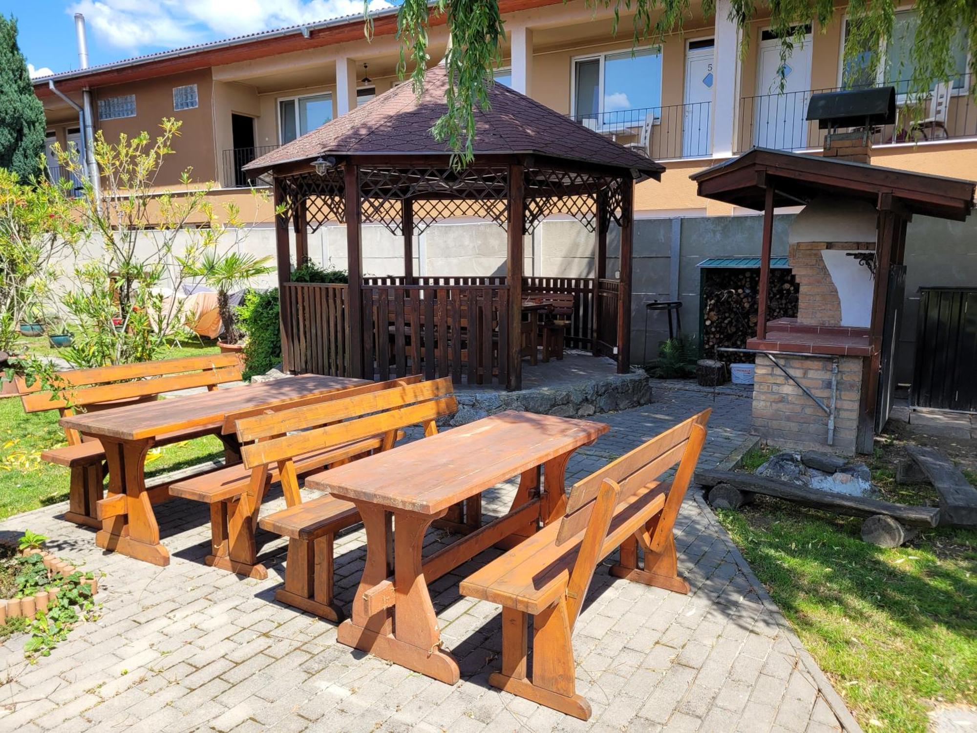 Penzión Korzo Štúrovo Exterior foto