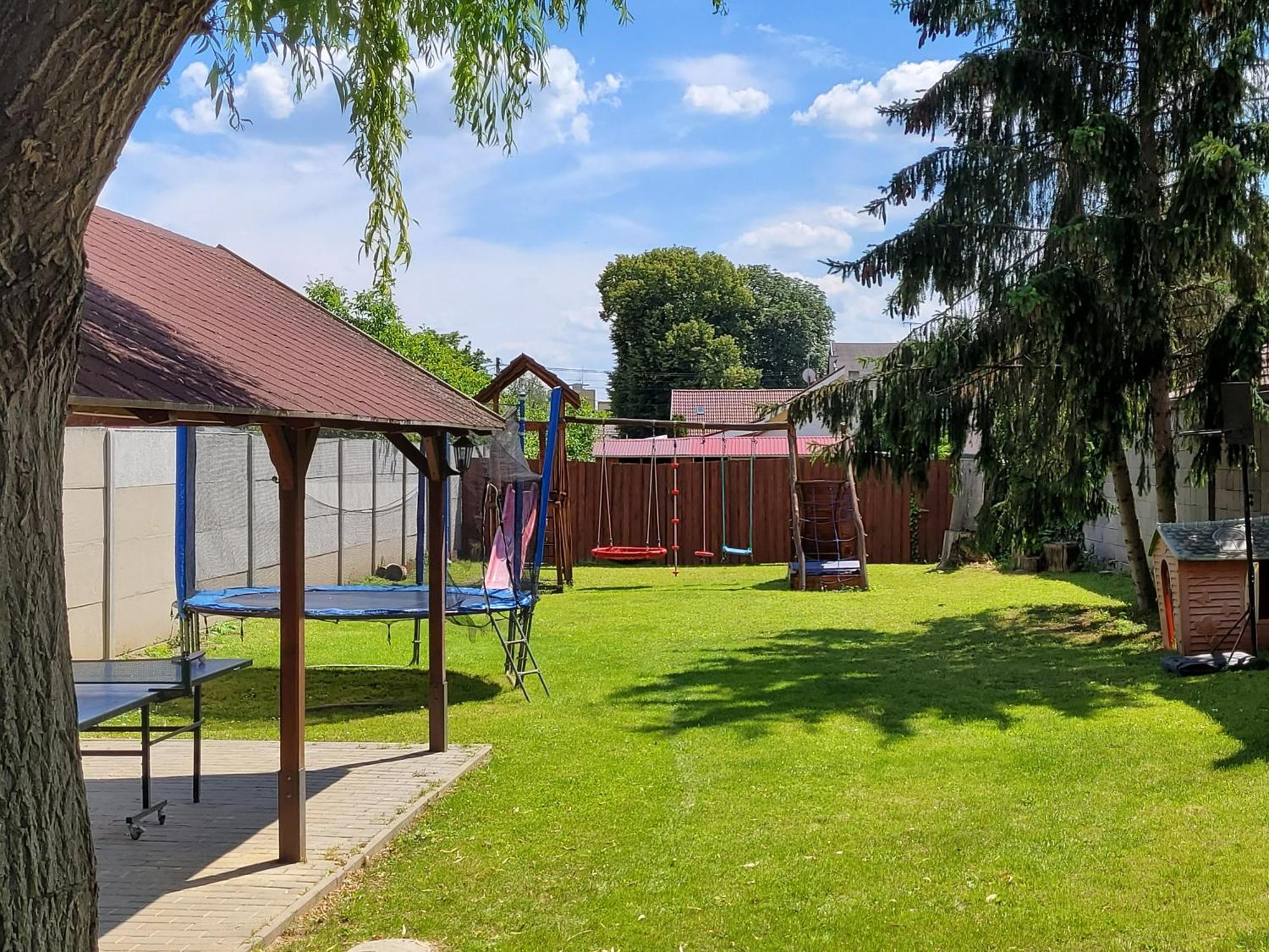Penzión Korzo Štúrovo Exterior foto