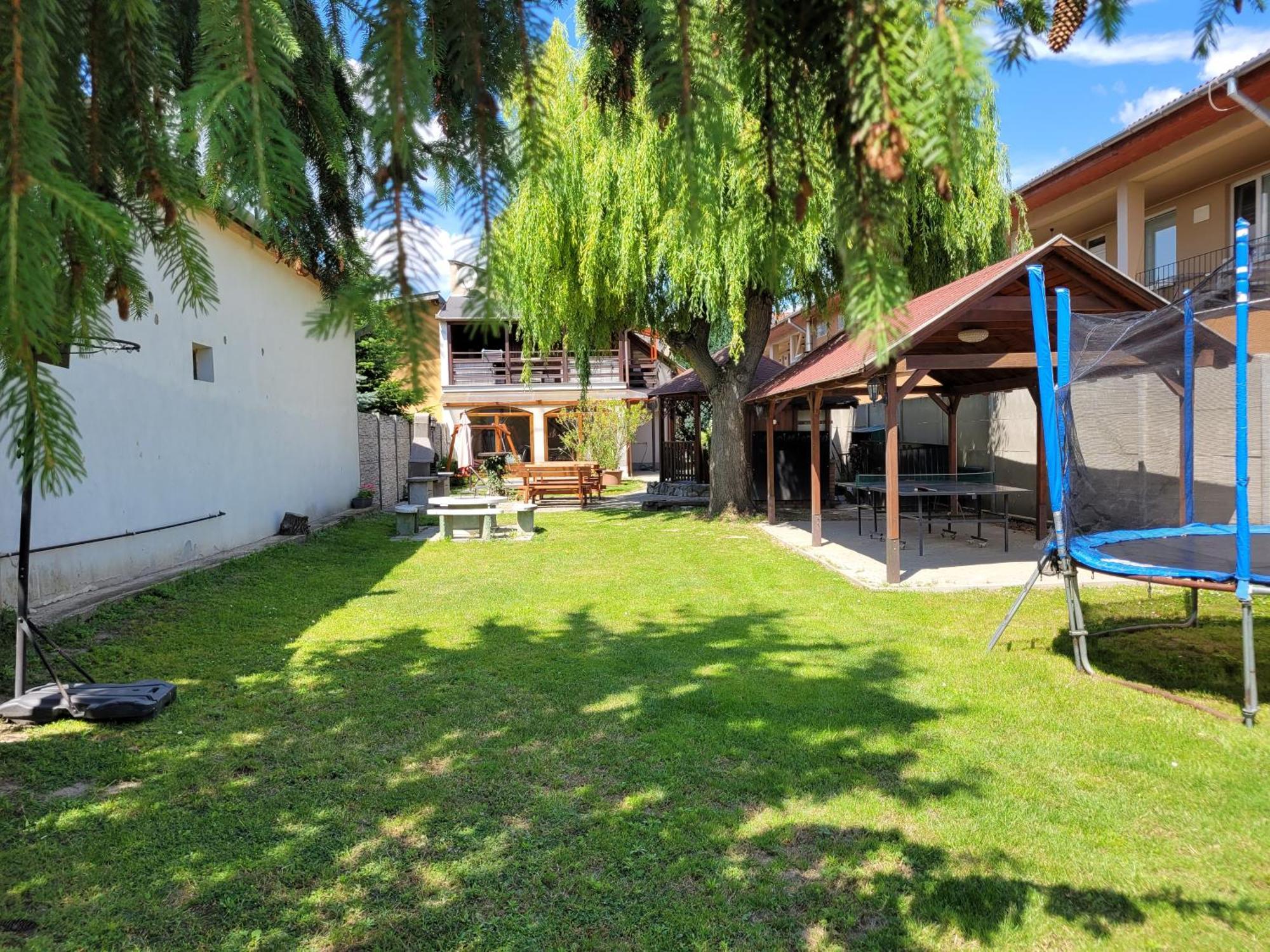 Penzión Korzo Štúrovo Exterior foto