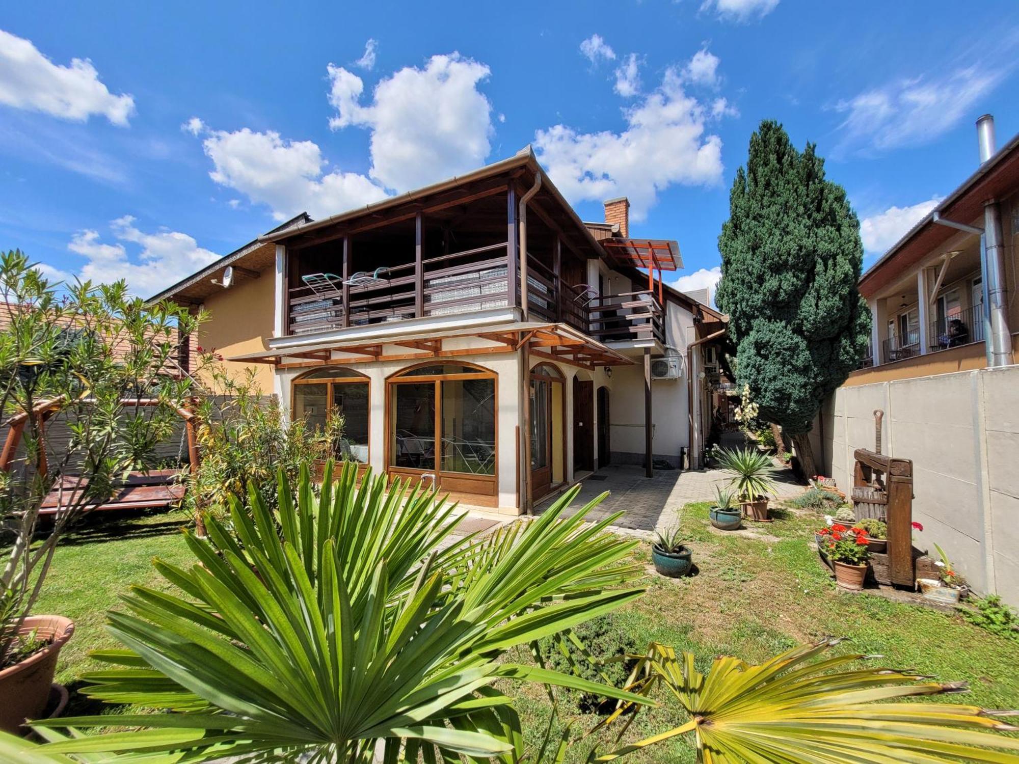 Penzión Korzo Štúrovo Exterior foto