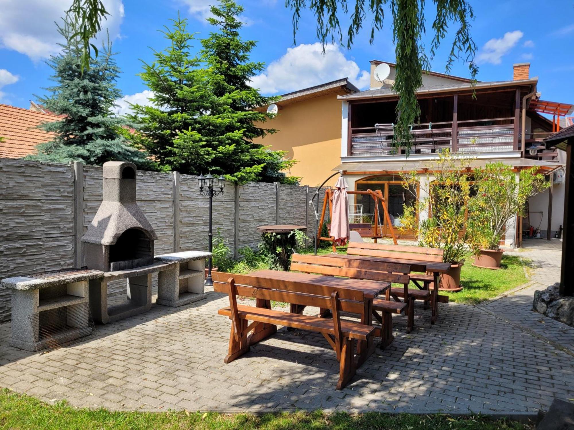 Penzión Korzo Štúrovo Exterior foto