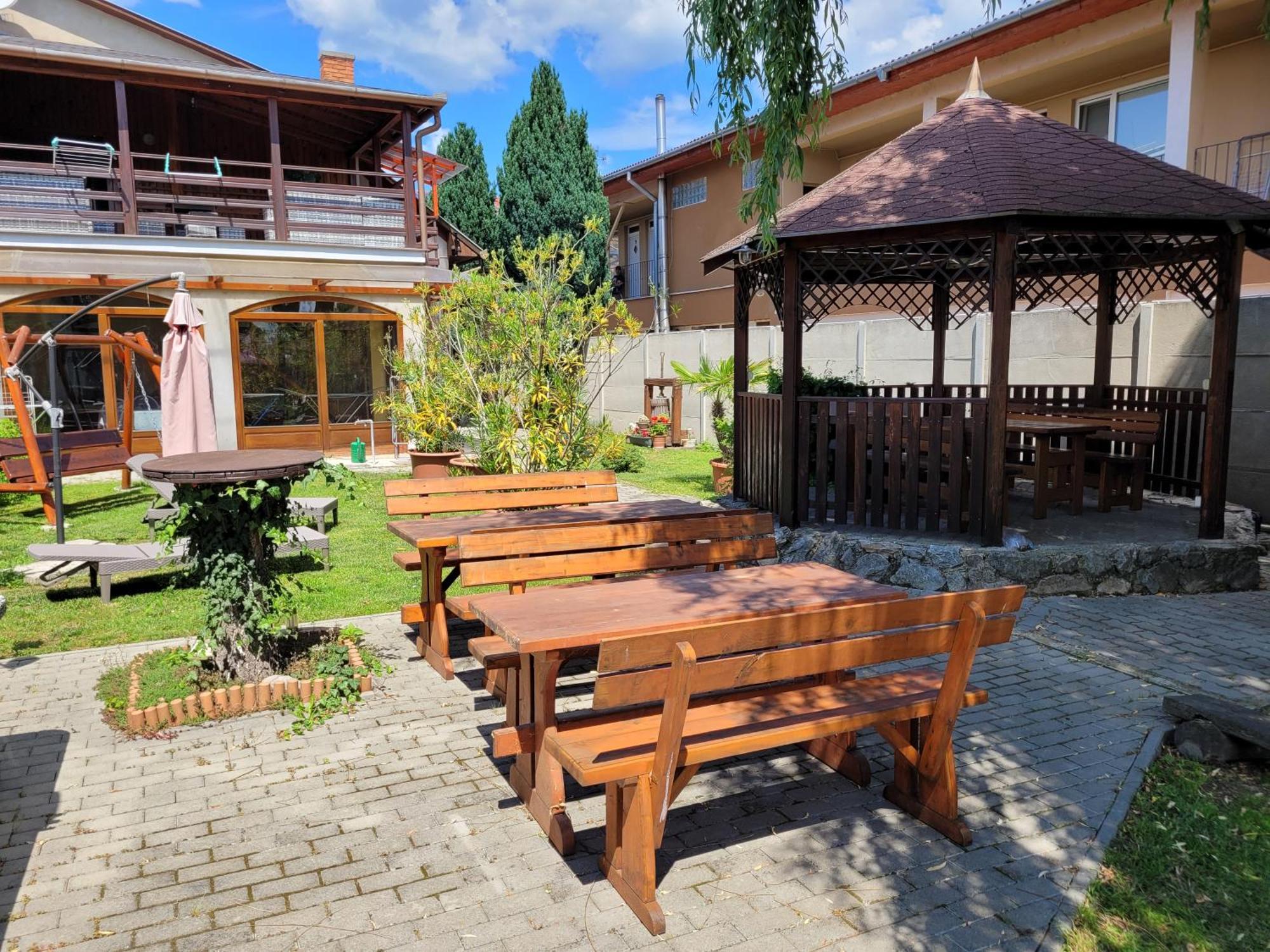 Penzión Korzo Štúrovo Exterior foto